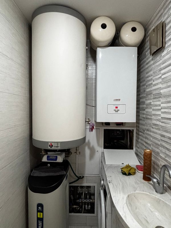Plumbing that respects the building