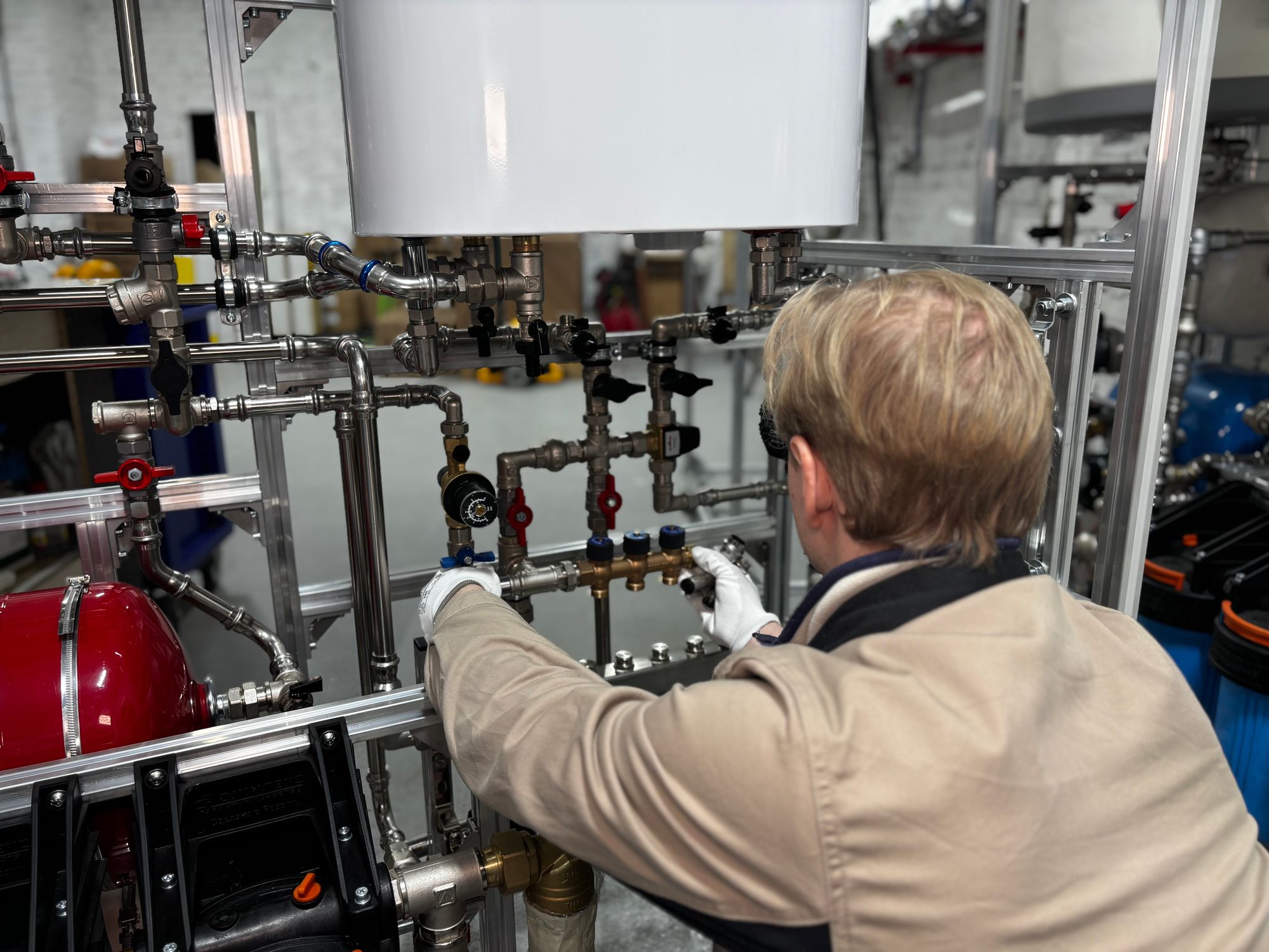 A plumber who photographs the joint
