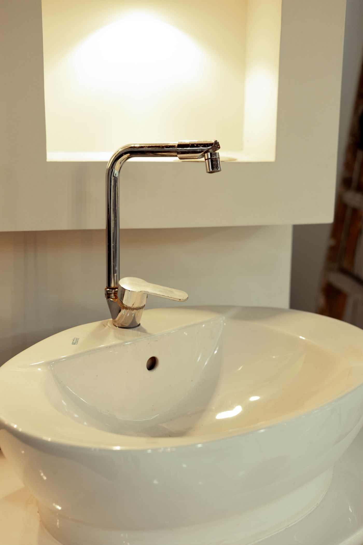 Basin tap