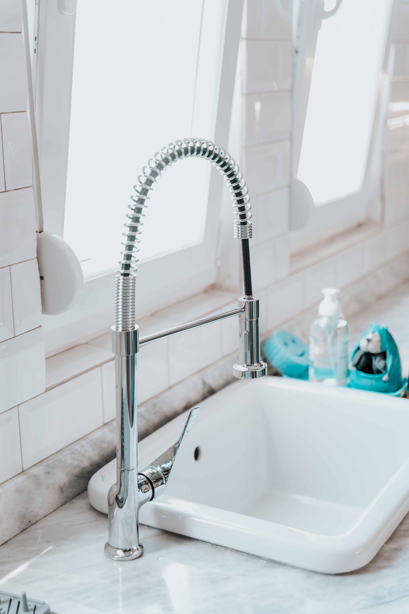 Spring faucet set